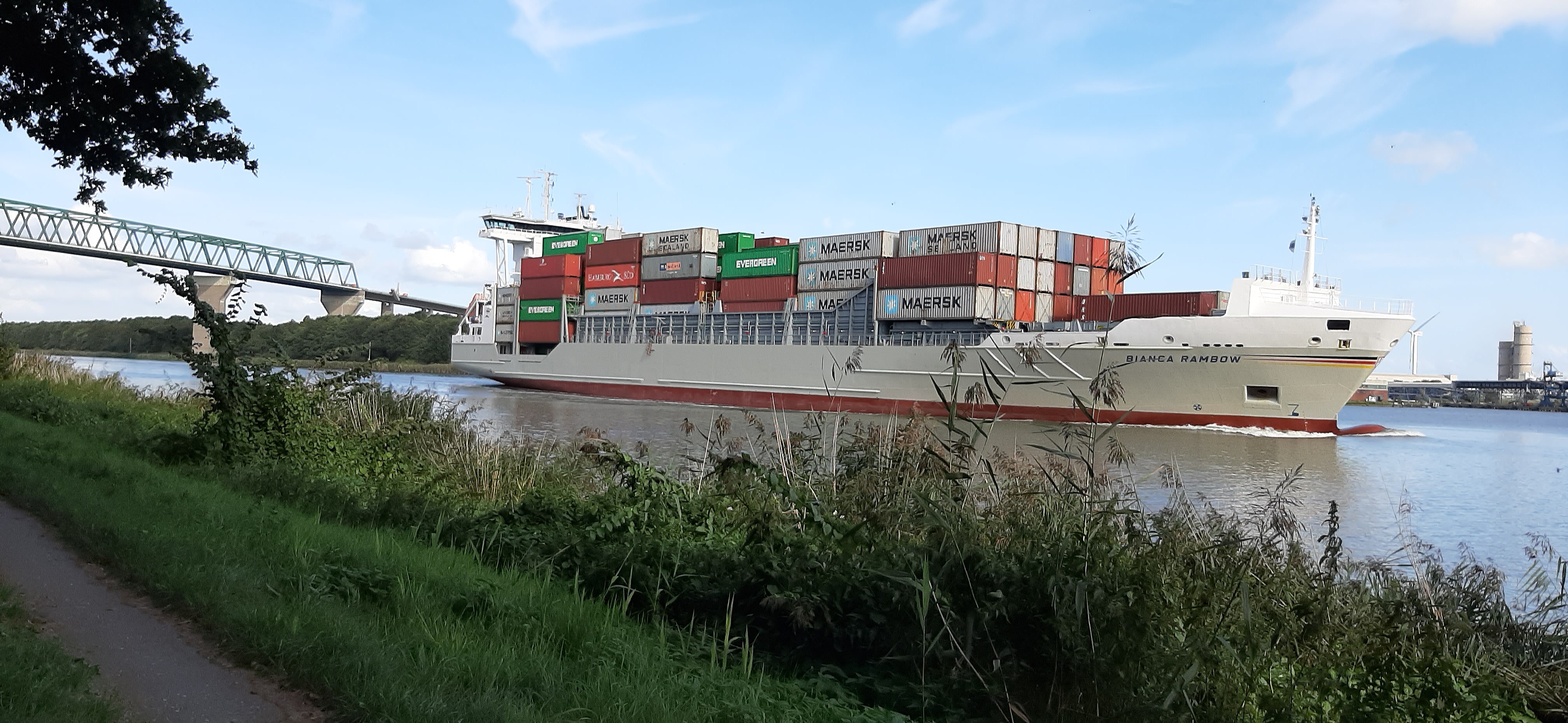 Containerschiff_20200215_120704.jpg