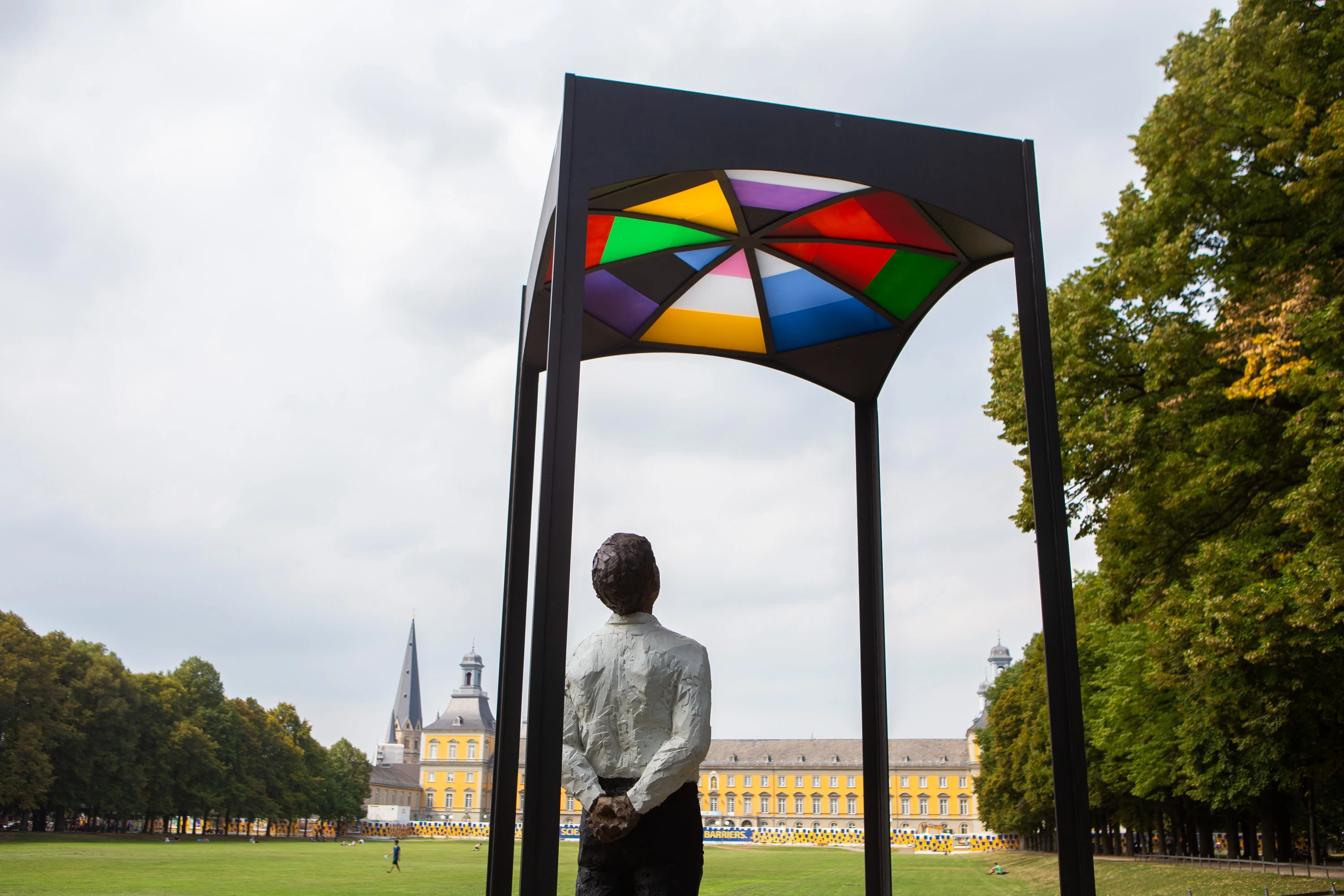 Stadt Bonn_Giacomo Zucca_Stephan Balkenhol_Hommage an August Macke.jpg